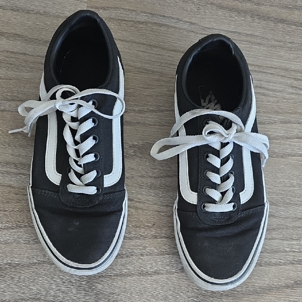 Classic Black and White VANS